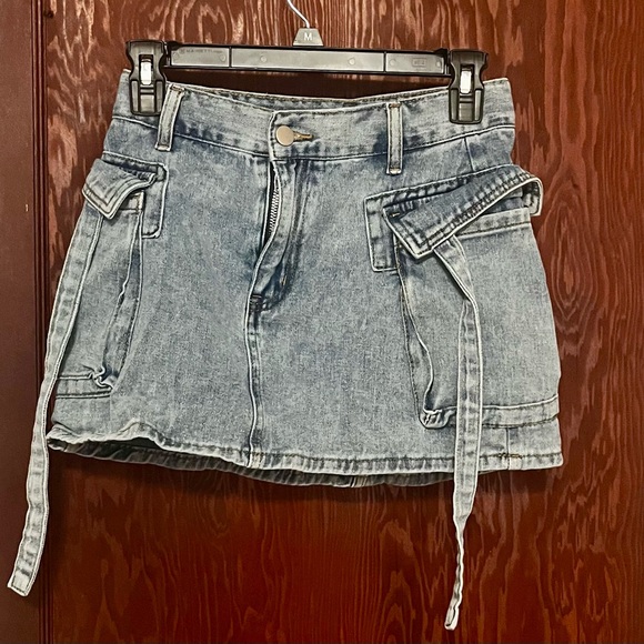 SHEIN Dresses & Skirts - SHEIN Denim Skirt with Pockets